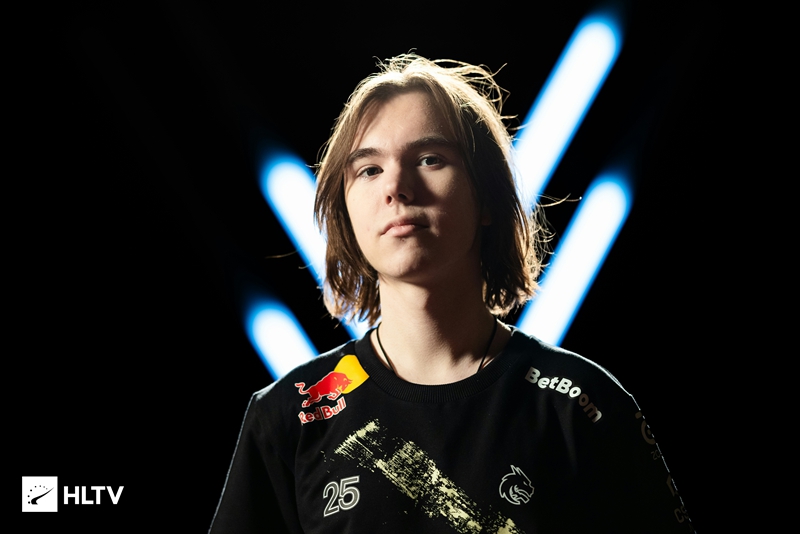 个人表演 个人表演