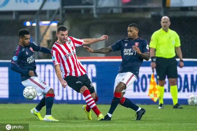 曼城与利物 曼城与利物