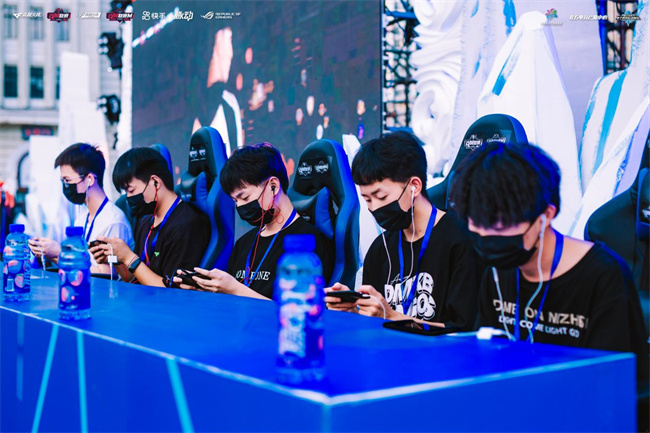 入右打强棒 入右打强棒